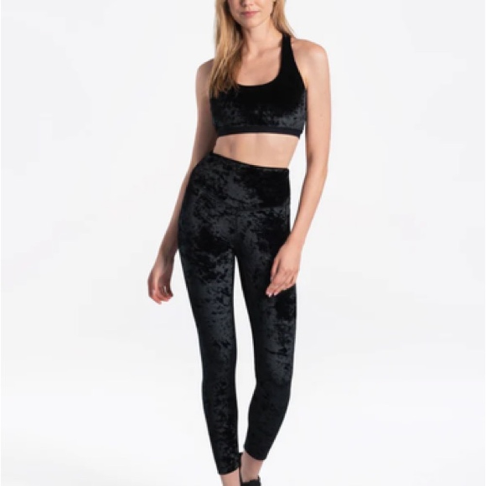 Lole Burst Black Velvet Women's Sports Bra Sz XL NWT
